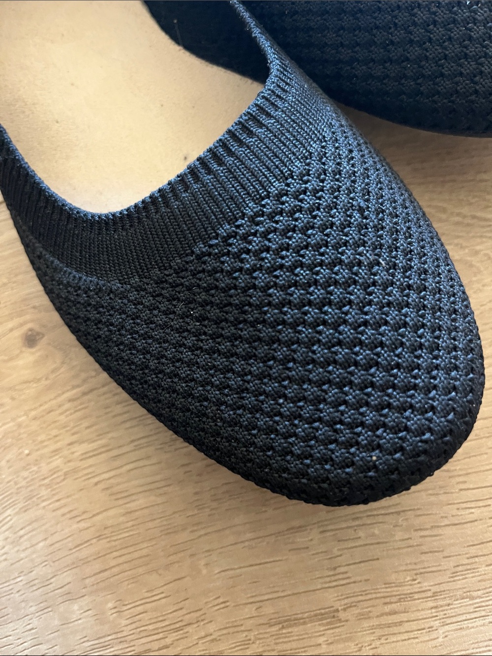 Barely worn Danskin Black  Knit Slip-On Women’s Ballet  Flats Size 8 1/2 - Picture 2 of 7